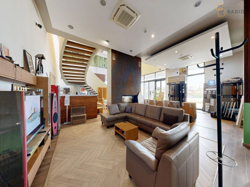 SHOWROOM - PRÍZEMIE