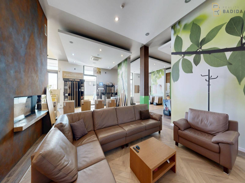 SHOWROOM - PRÍZEMIE