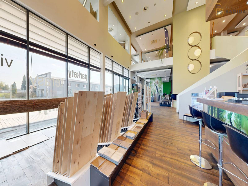 SHOWROOM - PRÍZEMIE
