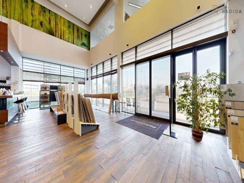 SHOWROOM - PRÍZEMIE