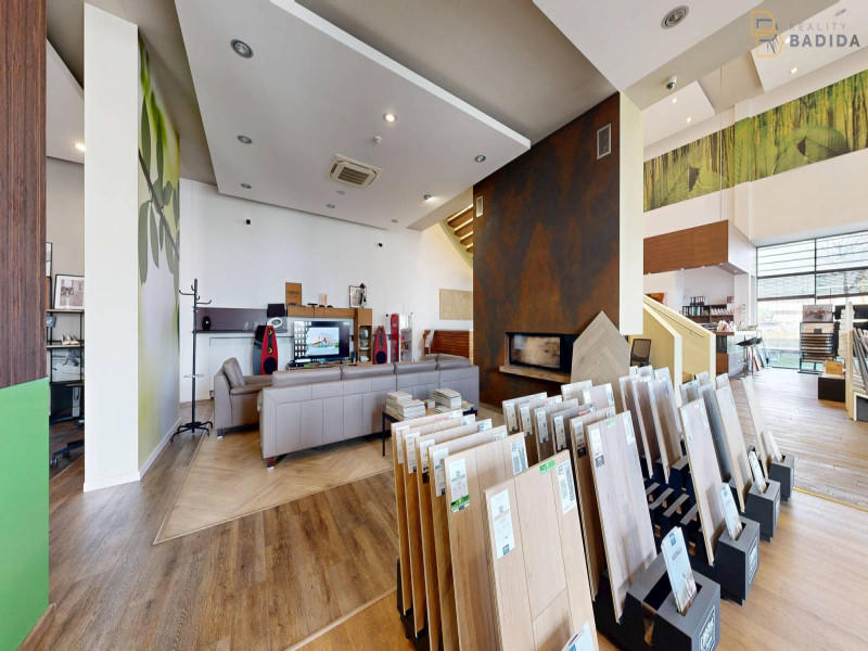 SHOWROOM - PRÍZEMIE