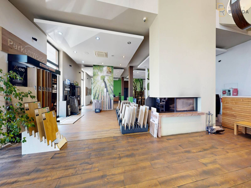 SHOWROOM - PRÍZEMIE