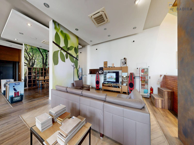 SHOWROOM - PRÍZEMIE