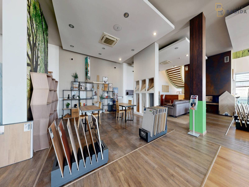 SHOWROOM - PRÍZEMIE