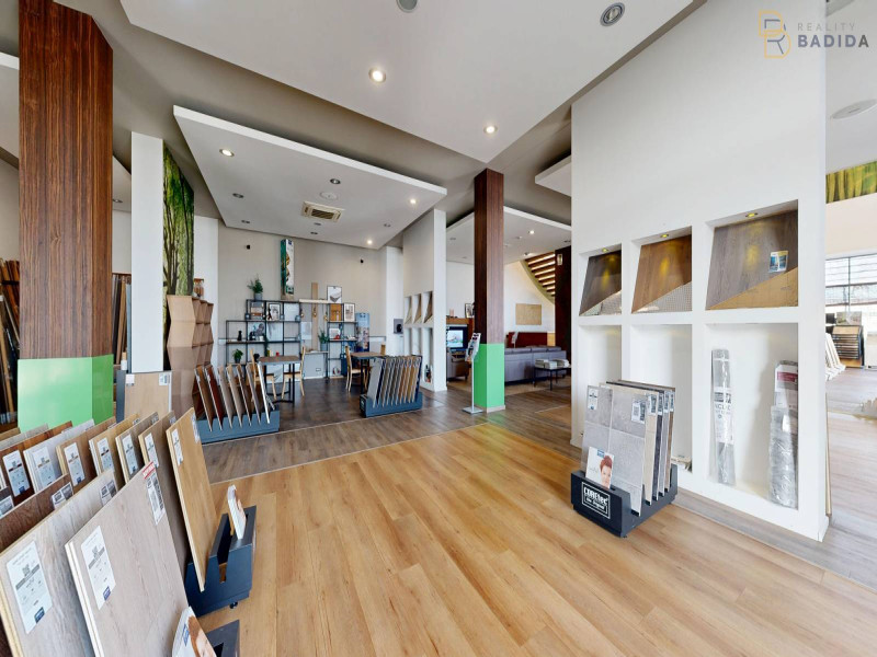 SHOWROOM - PRÍZEMIE
