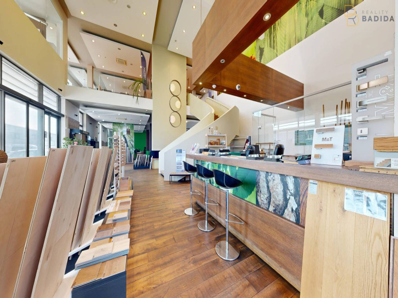SHOWROOM - PRÍZEMIE