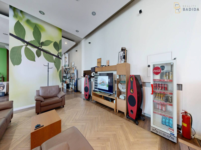 SHOWROOM - PRÍZEMIE
