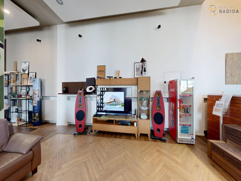 SHOWROOM - PRÍZEMIE